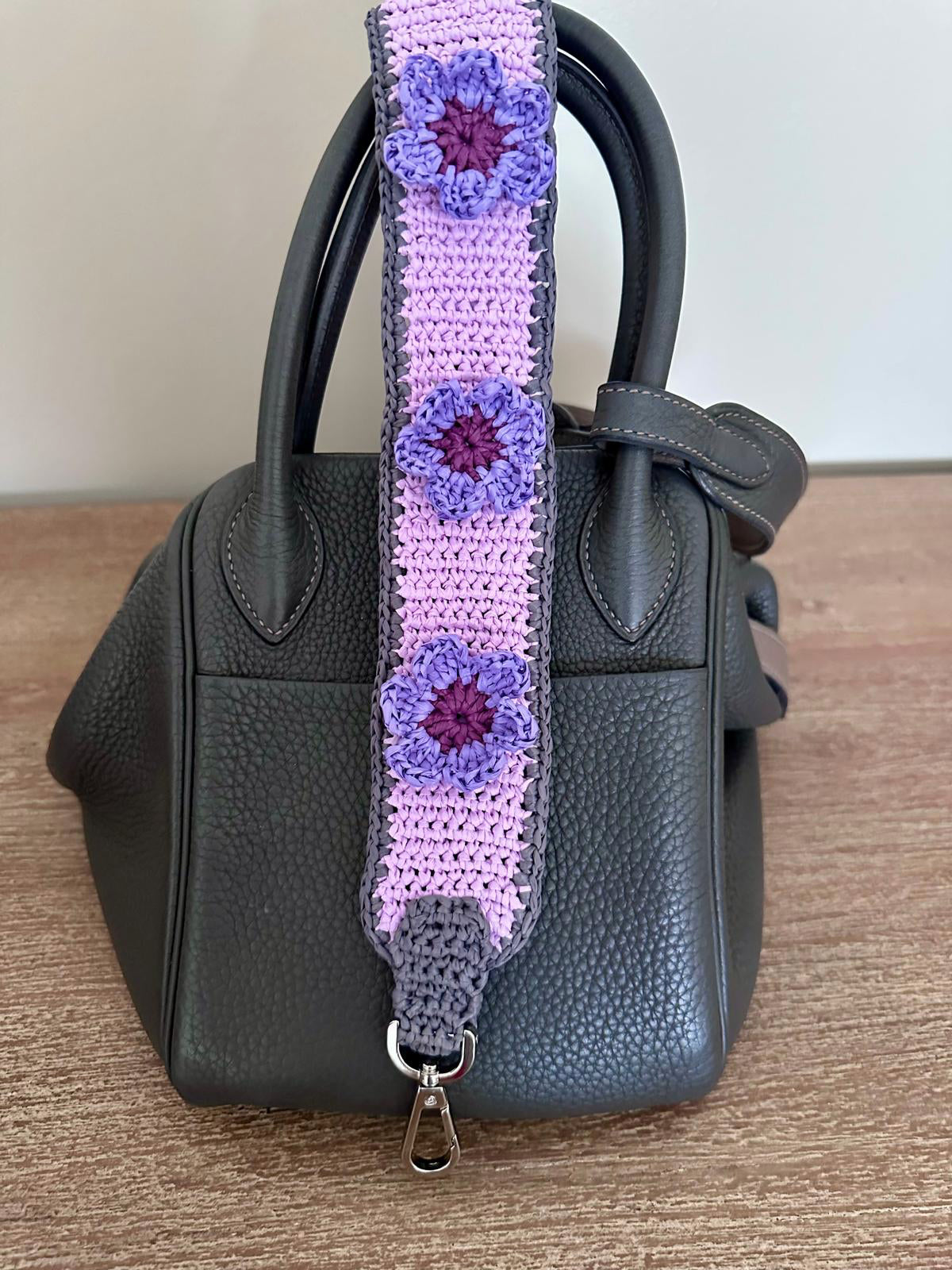 Raffia Flower Bag Strap (plum/lavender)