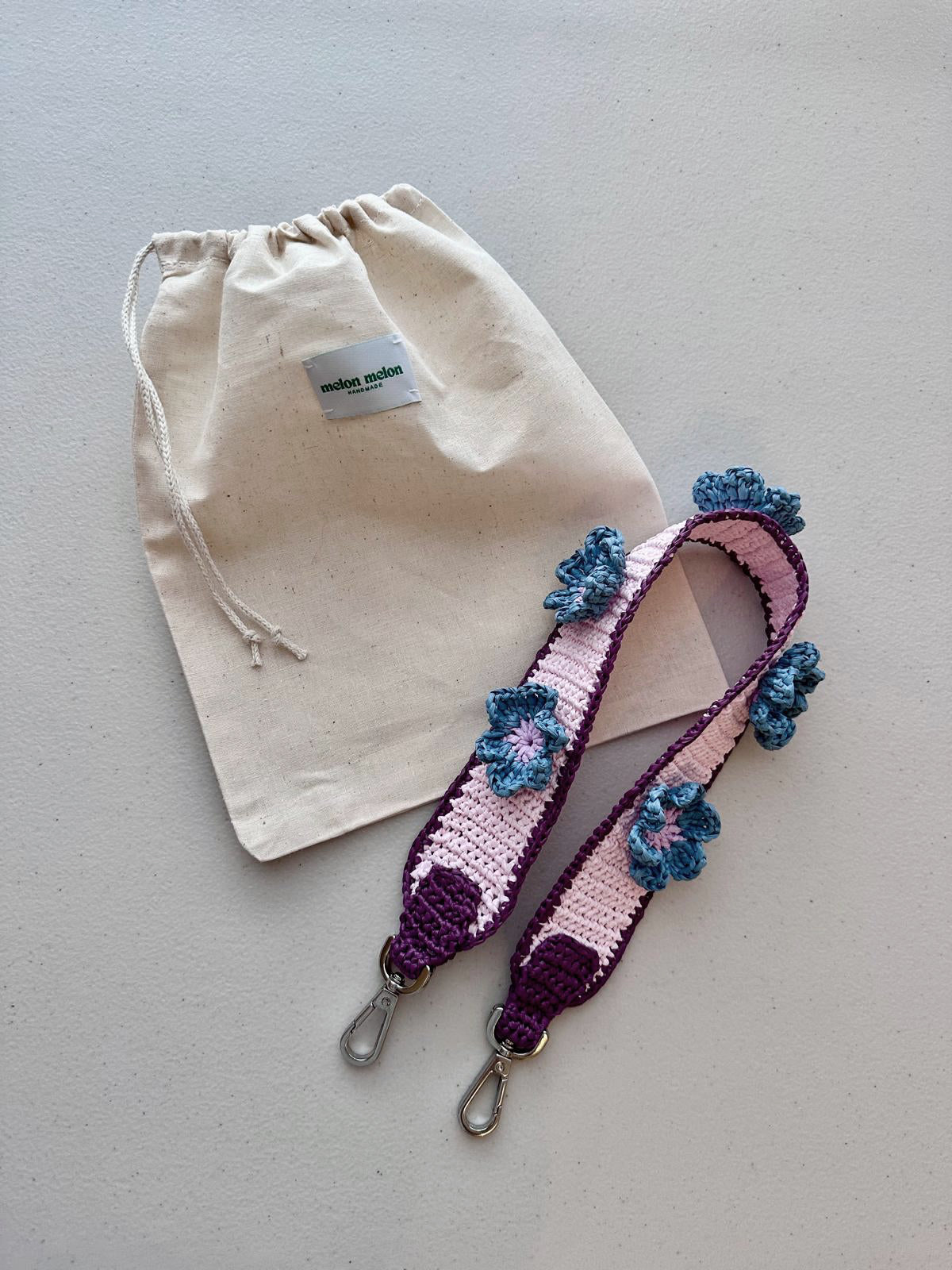 Raffia Flower Bag Strap (plum/blue jeans)
