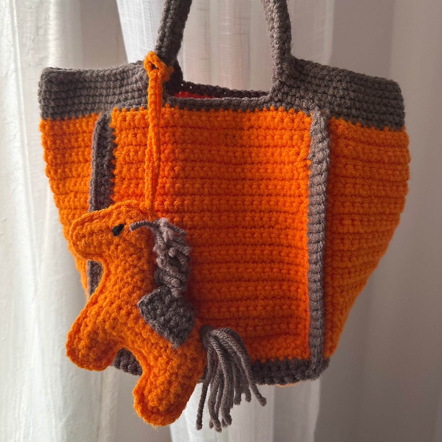 Crochet horse charm tote