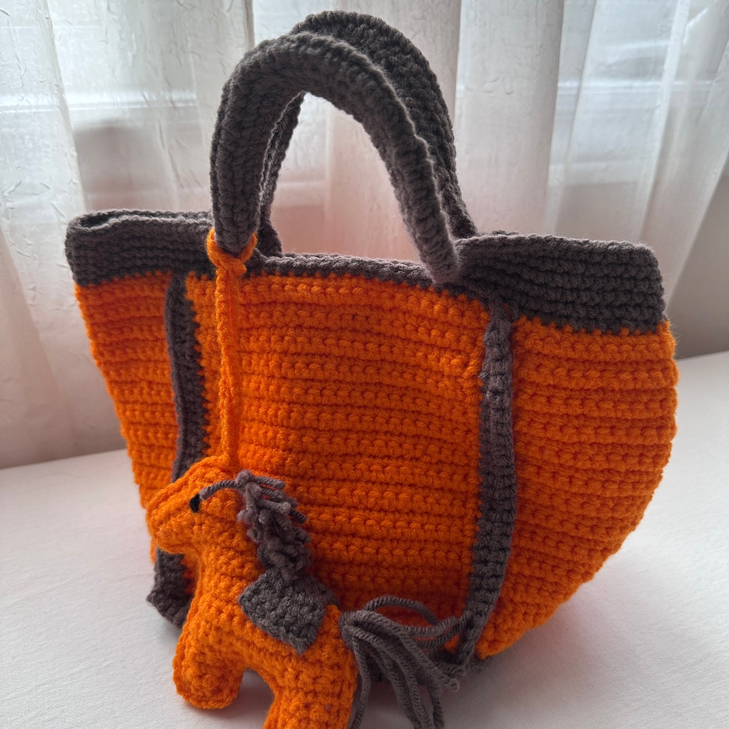 Crochet horse charm tote