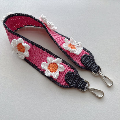 Raffia Flower Bag Strap (black/pink)