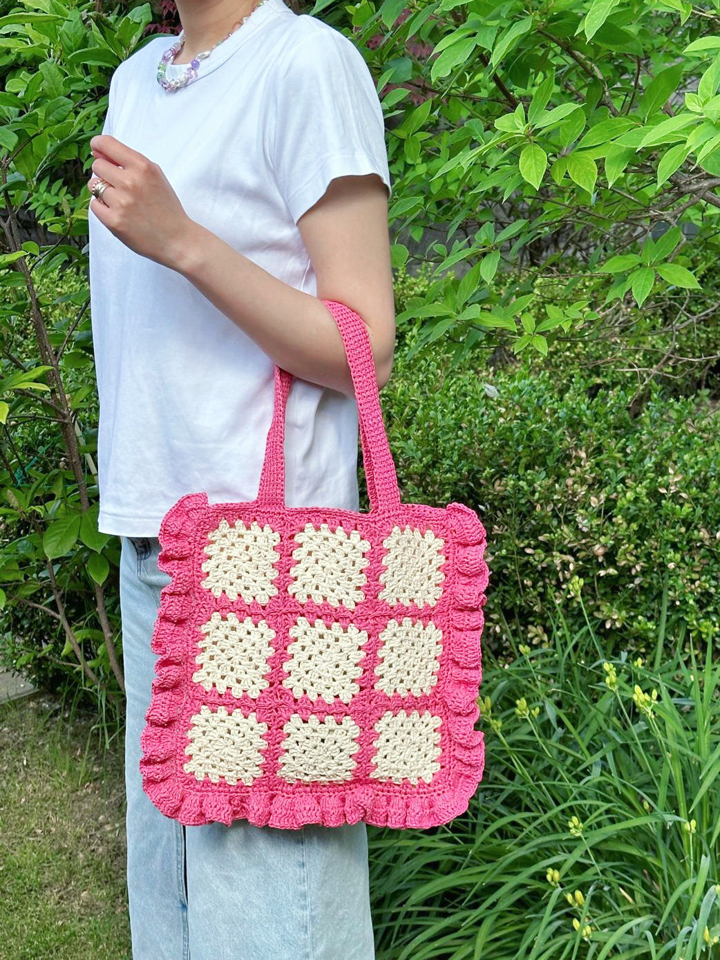 Raffia Ruffle Tote 🌷